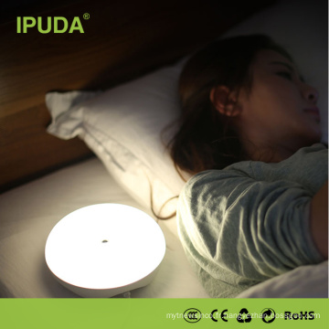 Lampe de table de luminaire portable à led de noël prix usine logo OEM IPUDA